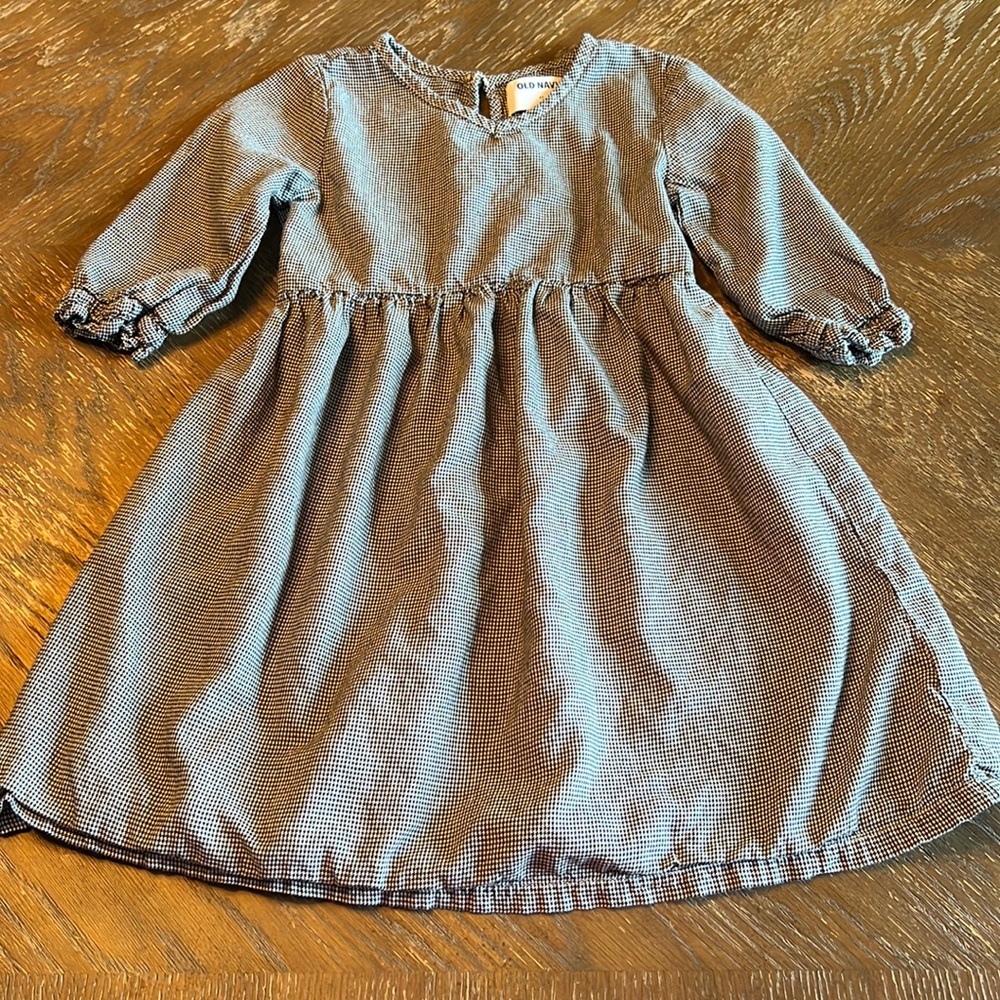 Black/white Old Navy Dress